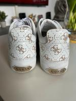 Guess Sneaker Größe 39 Parthenstein (bei Grimma) - Großsteinberg Vorschau