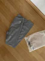 NEU &OVP! Gymshark Gym Leggings Sportleggings Gr.S - grau silber Hessen - Hauneck Vorschau
