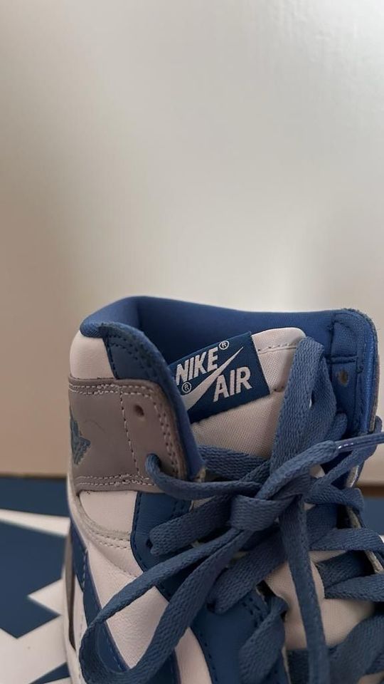 Nike Air Jordan 1 Retro High OG True Blue in Oranienburg