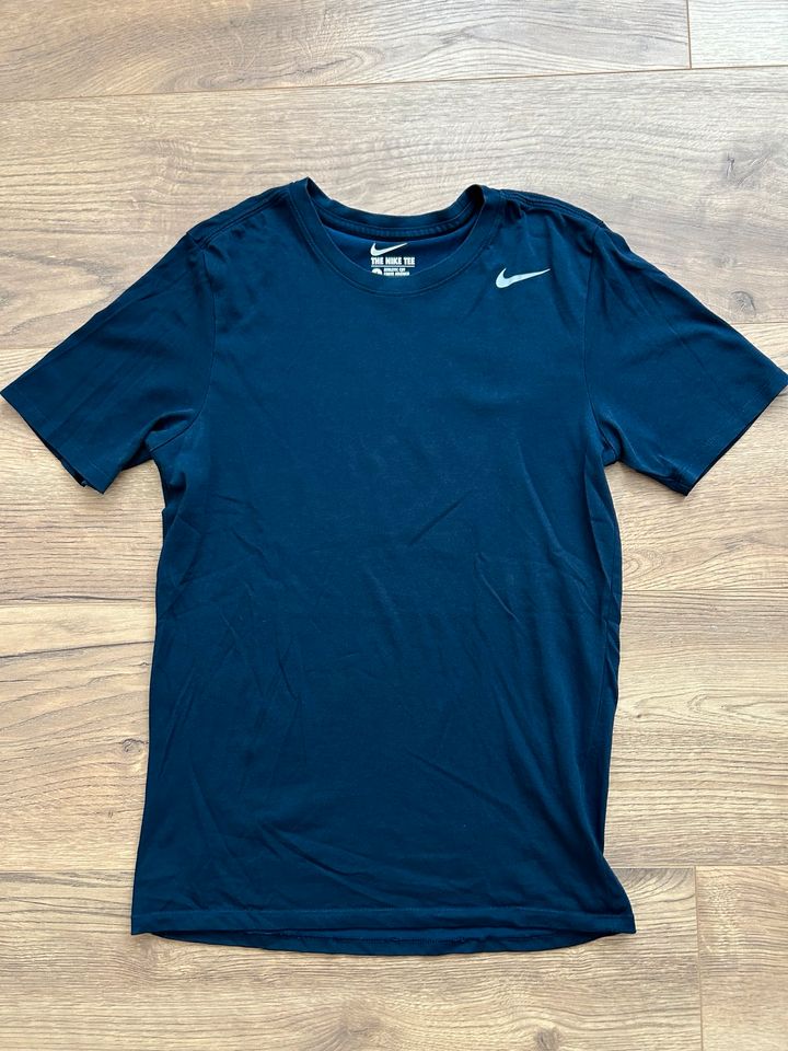 Nike T Shirt in Bremerhaven
