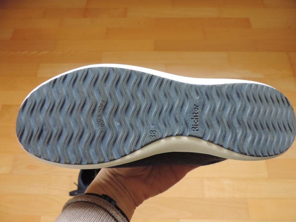 Jungen Sneaker, Richter, Gr. 38, nur einmal getragen! in Planegg