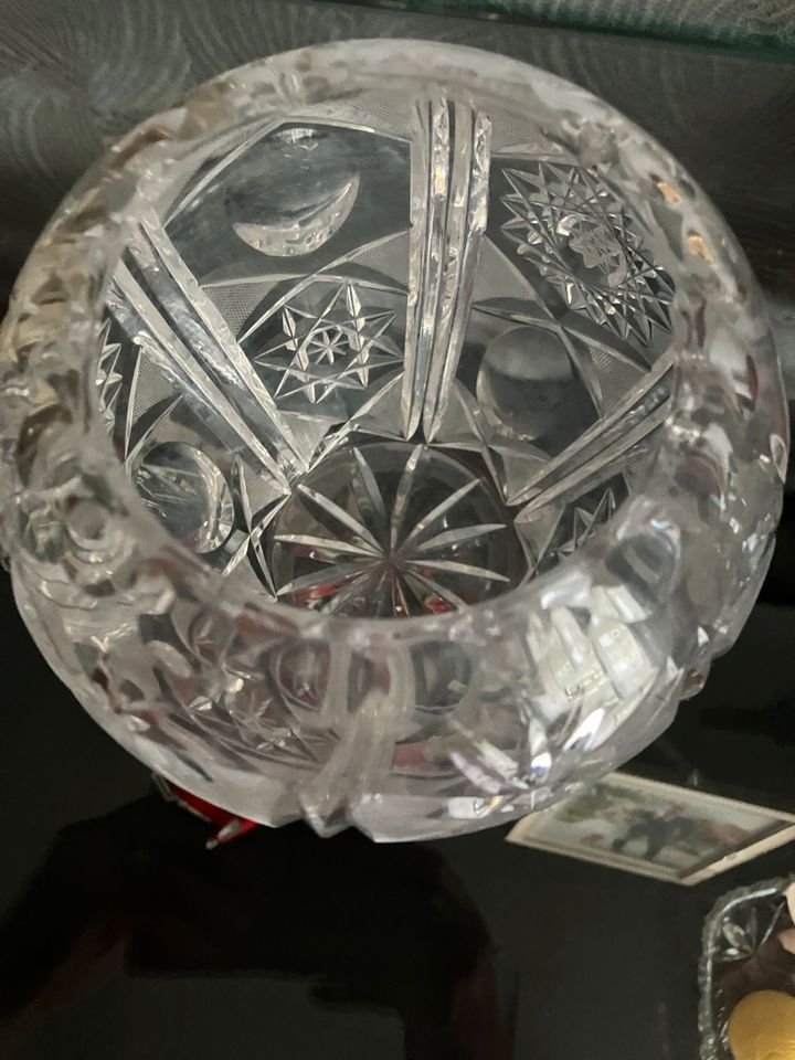 Kristallvase geschliffen transparent 16 cm in Straubing