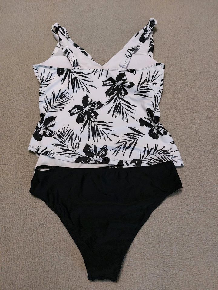 Tankini weiß/ schwarz Größe L  NEU in Schongau