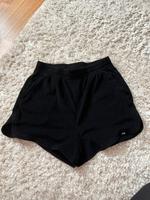 Oceansapart Shorts schwarz Gr. M Hessen - Laubach Vorschau