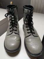 Kinder Martens 1460 glittery 37 Silber Reißverschluss Niedersachsen - Delmenhorst Vorschau