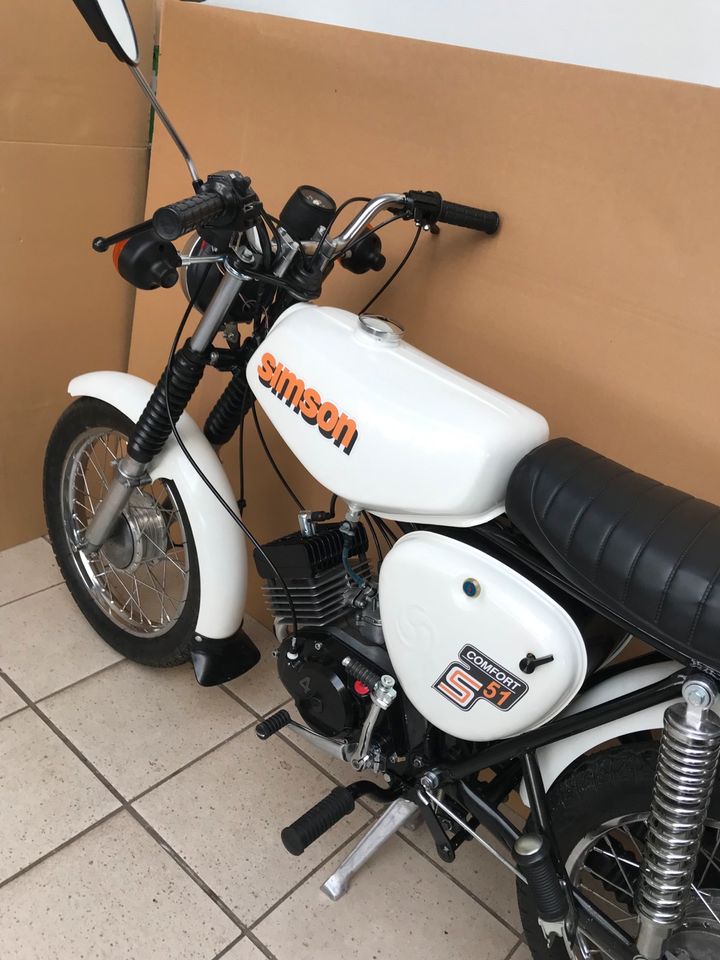 Simson S51 4 Gang Comfort weiß M500 60 km/h Papiere 12V Vape Top in Calbe (Saale)