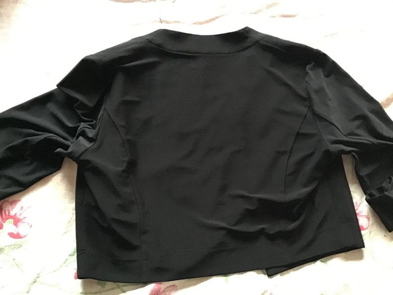 Neu Vera Mont Bolero Jacke Gr. 42 schwarz in Berlin