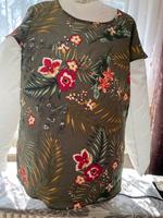 Shirt/ Top Olive Gr 54 Brandenburg - Lübbenau (Spreewald) Vorschau