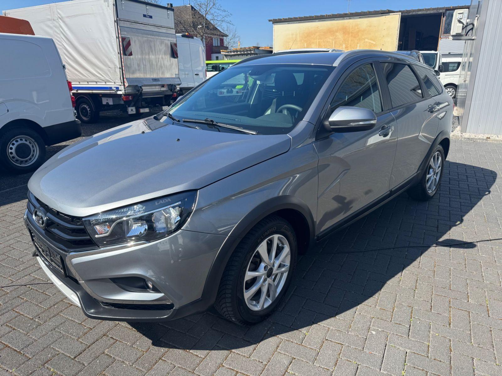 Abbildung des Autos Lada Vesta 1.6 SW CROSS&…