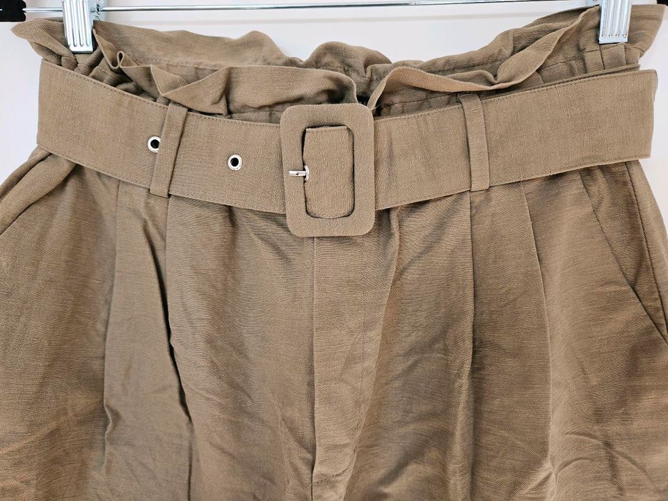 Zara Shorts Bermuda Gürtel 36 Olivgrün in Bayern - Geltendorf | eBay  Kleinanzeigen ist jetzt Kleinanzeigen