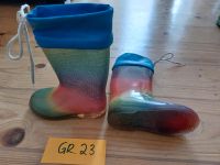 Regenbogenfarbene Gummistiefel in Gr. 23 Frankfurt am Main - Bornheim Vorschau