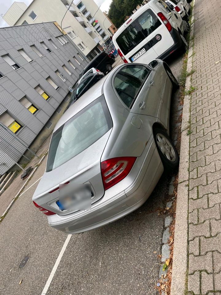 Mercedes C klasse 1 jahr tüf in Pforzheim