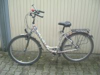Fahrrad 28 Zoll mit jeder Menge Aufkleber voll funktionsfähig Nordrhein-Westfalen - Mönchengladbach Vorschau
