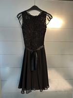 Spitzenkleid mit Chiffonrock (Swing), Konfirmationskleid in Gr.32 Hessen - Fulda Vorschau