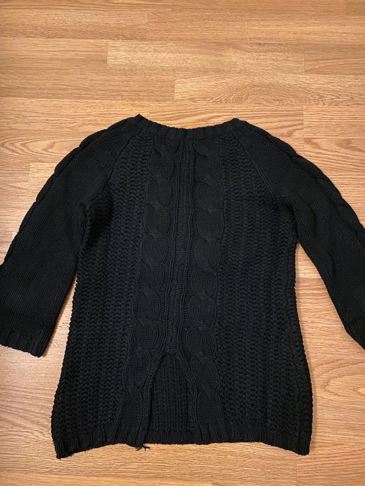 Schwarzer Pullover von Zara in Nürnberg (Mittelfr)