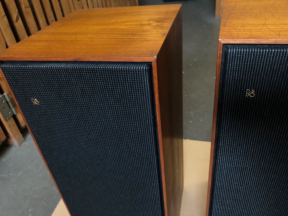 Vintage 60er BANG & OLUFSEN Teak Lautsprecher BEOVOX 2400 Speaker in Frankfurt am Main