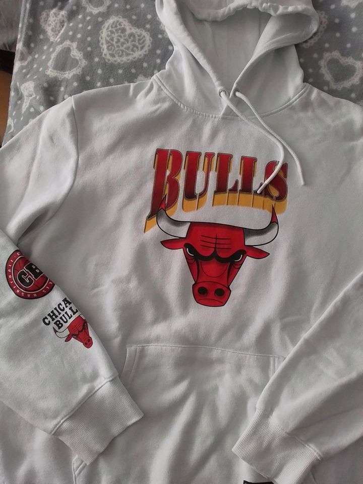 Herren Hoodie Chicago Bulls Gr. 2XL in Düren