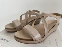 Geox Respira Sandalen wie neu Gr. 40 beige Berlin - Treptow Vorschau