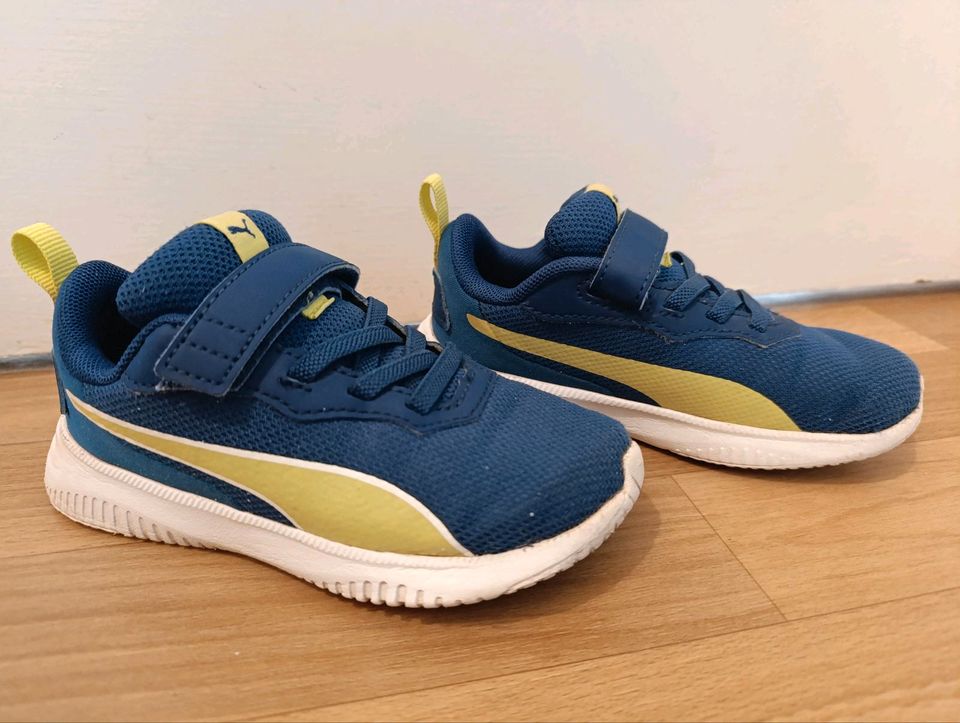 Puma Schuhe Größe 26 in Halle