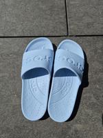 crocs Latschen/ Schlappen hellblau Leipzig - Möckern Vorschau