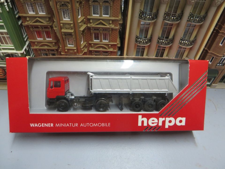 Herpa HO Modell   MAN rot  Baustellen Sattelzug .....für 14 € in Essen