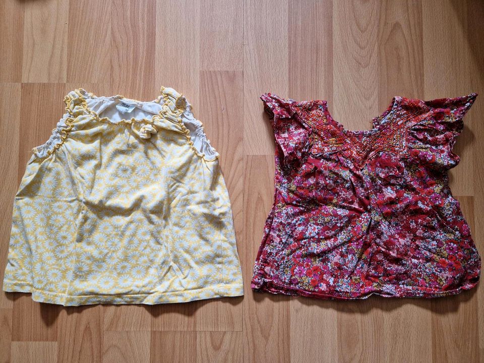 2 zuckersüße Sommer-Shirts Blusen Tops 74/80 H&M Zara in Aschaffenburg