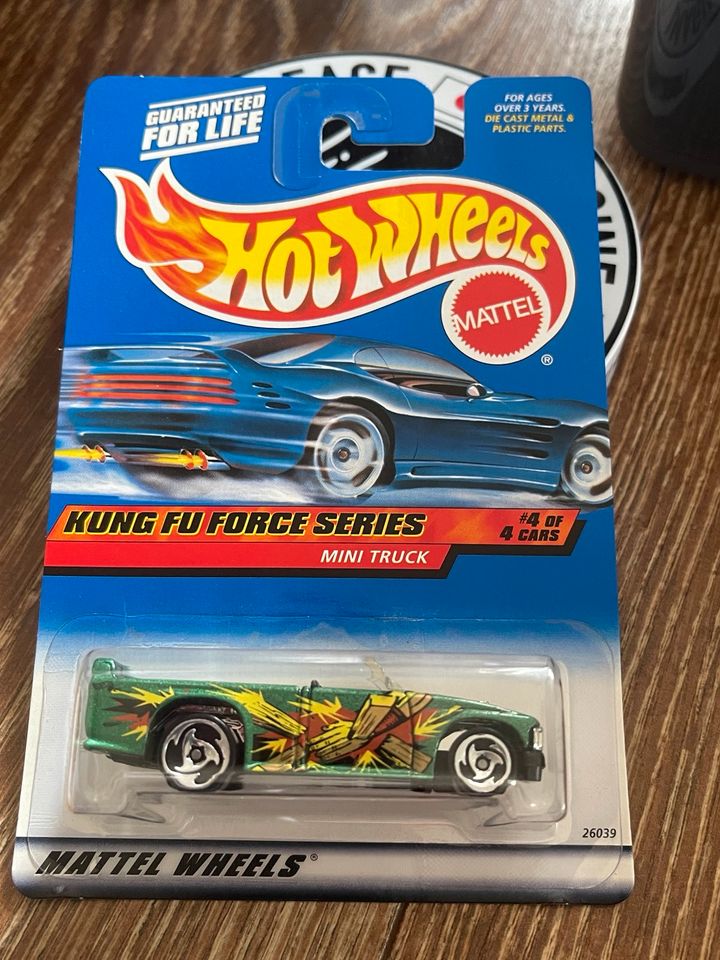 Hot Wheels Sonic Special/Mini Van 9er Set in Emlichheim