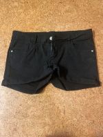 Schwarze Short/Hot Pant von PAGE in 170 Rheinland-Pfalz - Nieder-Hilbersheim Vorschau