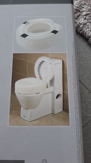 WC Erhöhung, nagelneu und unbenutzt in Bischofsheim