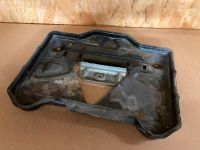 Mercedes W124 Batterieblech + Halter S124 W201 R230 Schleswig-Holstein - Lübeck Vorschau