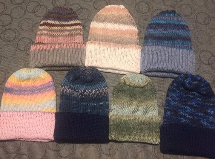 Suche Wollspende für ehrenamtliche Strickerinnen für Krebskranke in Scheer