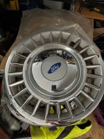 Ford USA Crown Victoria Radkappen original 15“ Chrom Bayern - Gottfrieding Vorschau