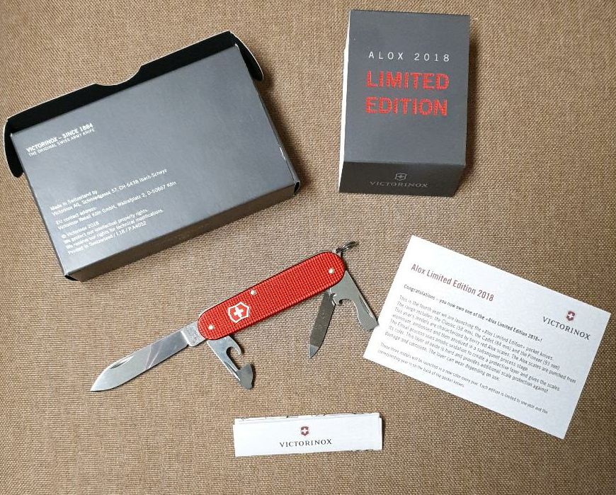 Schweizer Taschenmesser Victorinox Alox 2018 Cadet in Dunningen