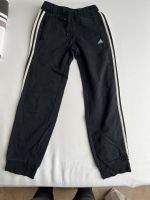 Adidas Jogginghose, Gr. 146, schwarz Bayern - Puchheim Vorschau