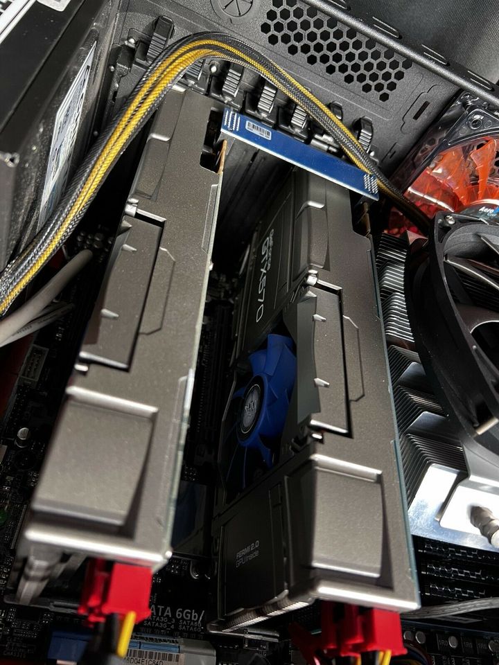 2x NVIDIA GeForce GTX 570 inkl. SLI Bridge in Sandhausen