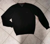 Hilfiger Herrenpullover 100% Lammwolle Niedersachsen - Westoverledingen Vorschau