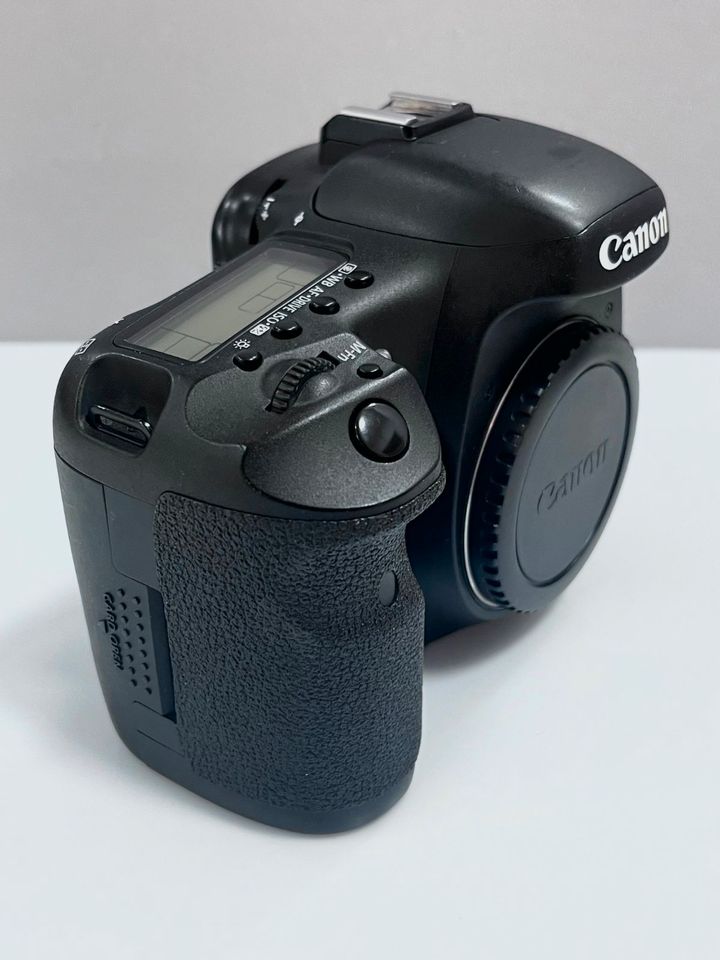 Canon EOS 7D 18.0 MP - Schwarz nur Body / nur *12213* Auslösungen in Herne