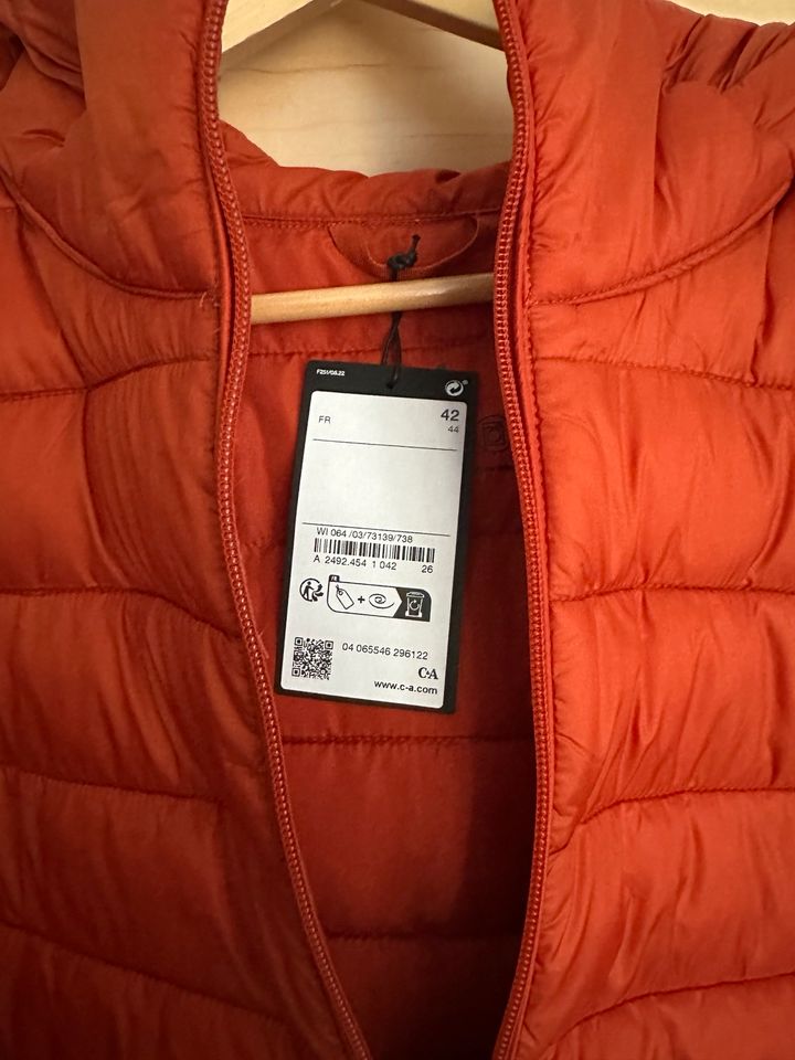 Steppjacke Gr. 42 Damen neu in Wermelskirchen