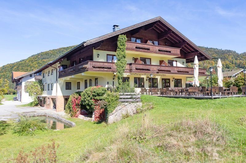 2 Nächte Ruhpolding DEVA Hotel-Restaurant Fischerwirt HP ab 119€ in Vaihingen an der Enz