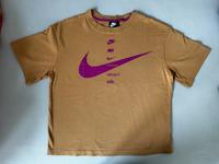Nike Swoosh Oversized T-Shirt Gr. S Farbe ocker Niedersachsen - Vienenburg Vorschau