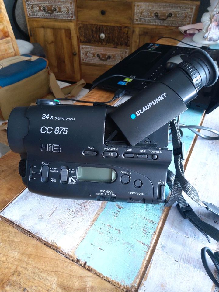 Blaupunkt Hi8 CC 875 Video Camera Recorder in Köln