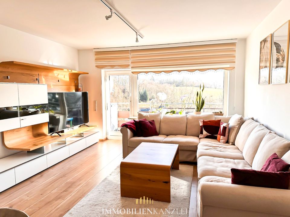 Moderne Wohnung mit sonnigem Balkon und Einbauküche in Lindlar