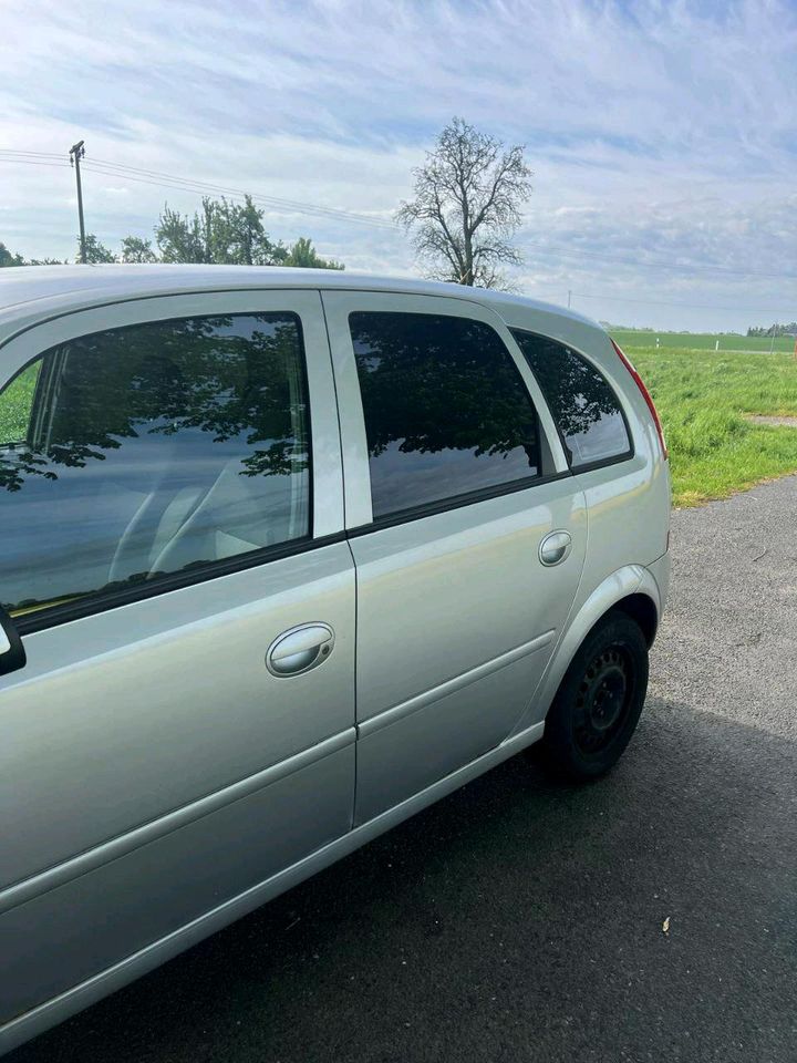 Opel Meriva A 04/25 TÜV / geringe Kilometer in Greifswald