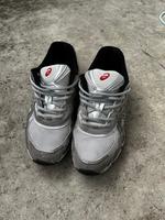 Asics Grau Wuppertal - Langerfeld-Beyenburg Vorschau