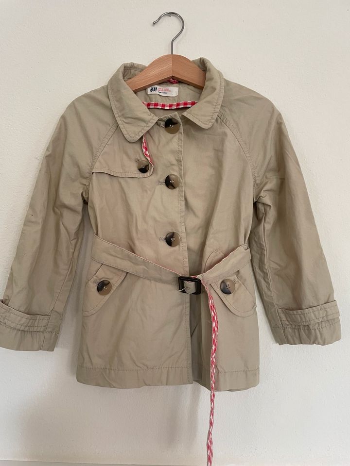 Toller H&M Trenchcoat Mantel Mädchen 110 (104) in Dasing