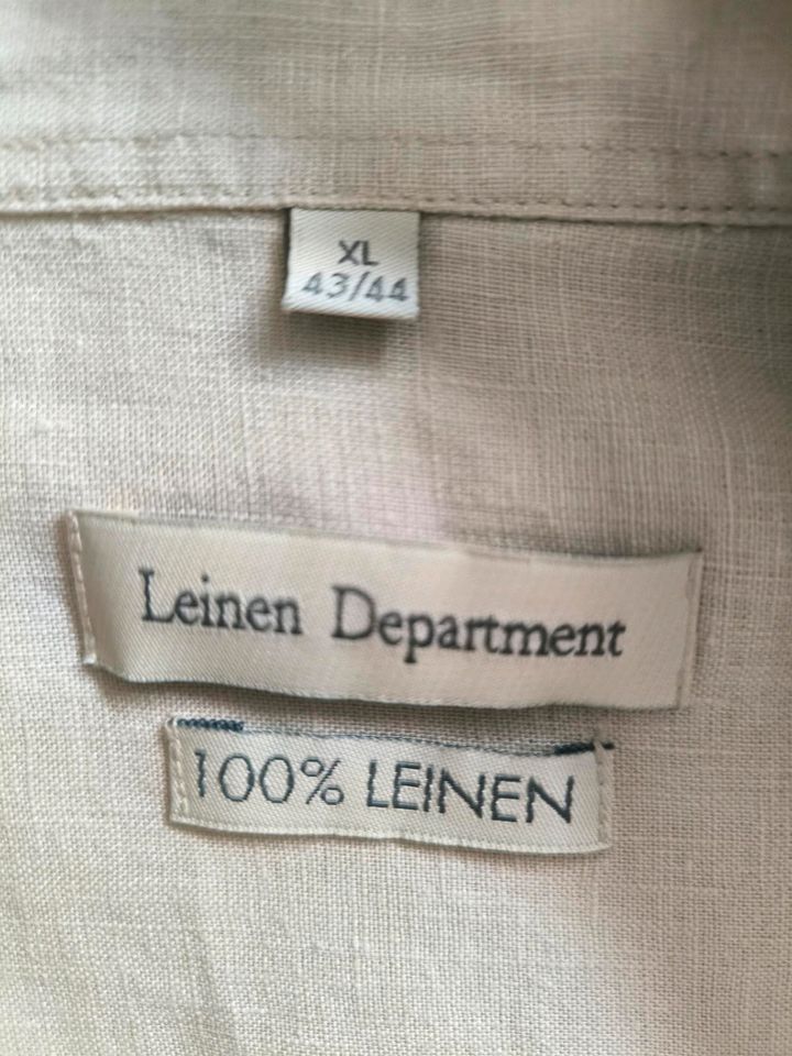 Leinen Department Leinenhemd in Hückeswagen