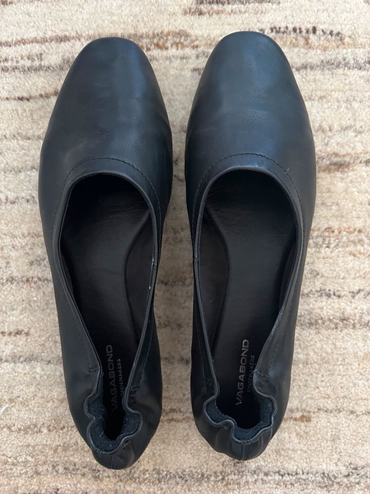 Vagabond Leder Ballerinas Gr. 40 schwarz in Berlin