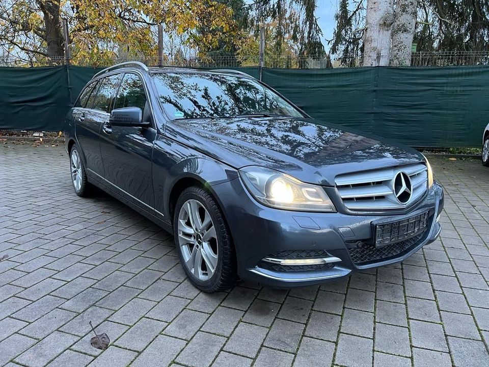 SUCHE Mercedes C- 250 CDi Kombi, Automatic, Xenon, SSD in Krumbach Schwaben