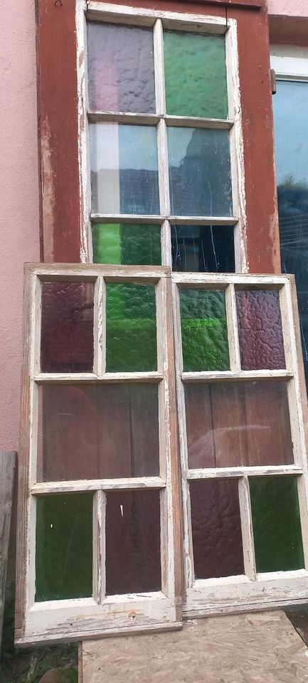 Alt antik Fenster Stallfenster Holzfenster Tür deko Sitzecke bunt in Dessau-Roßlau