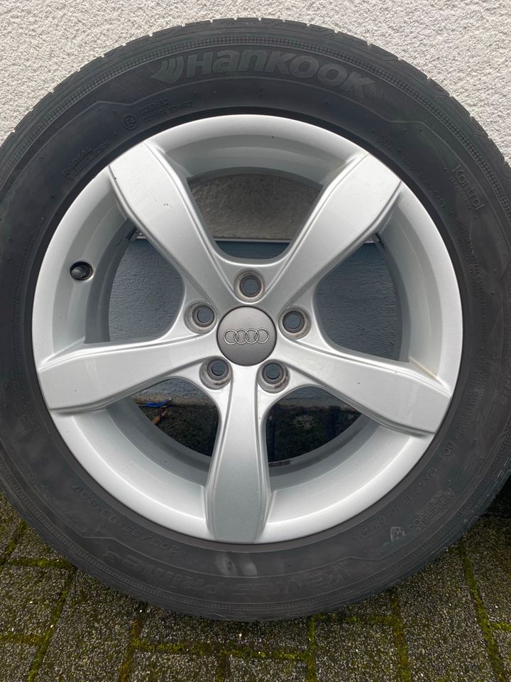 Audi Leichtmetallfelgen 15 Zoll inkl. Hankook Reifen in Bad Lippspringe